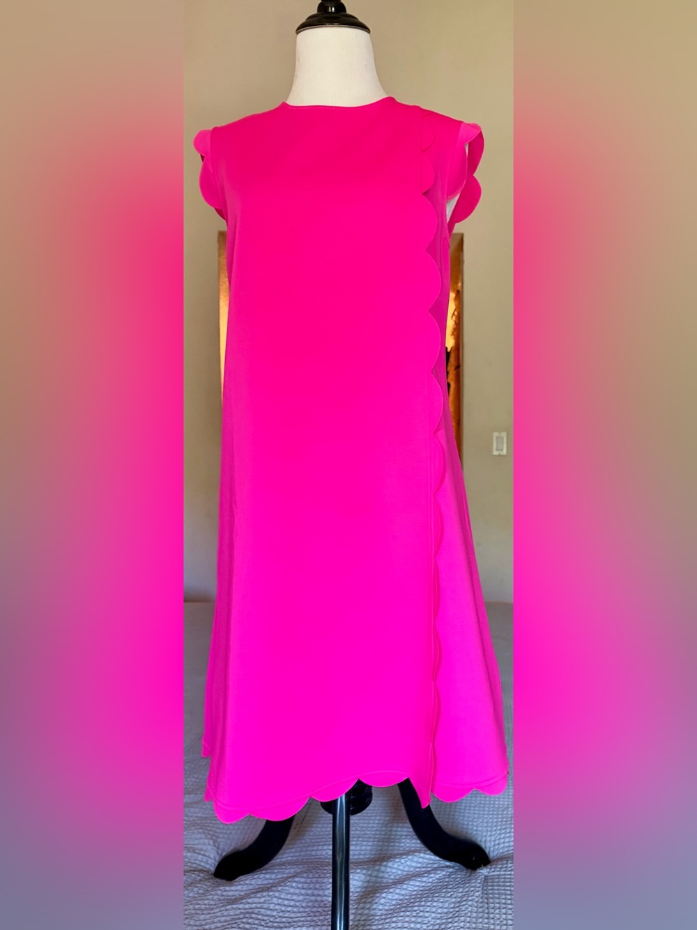 Ted Baker London NWT Hot Pink Scallop Shift Dress Size 1 (US 4)